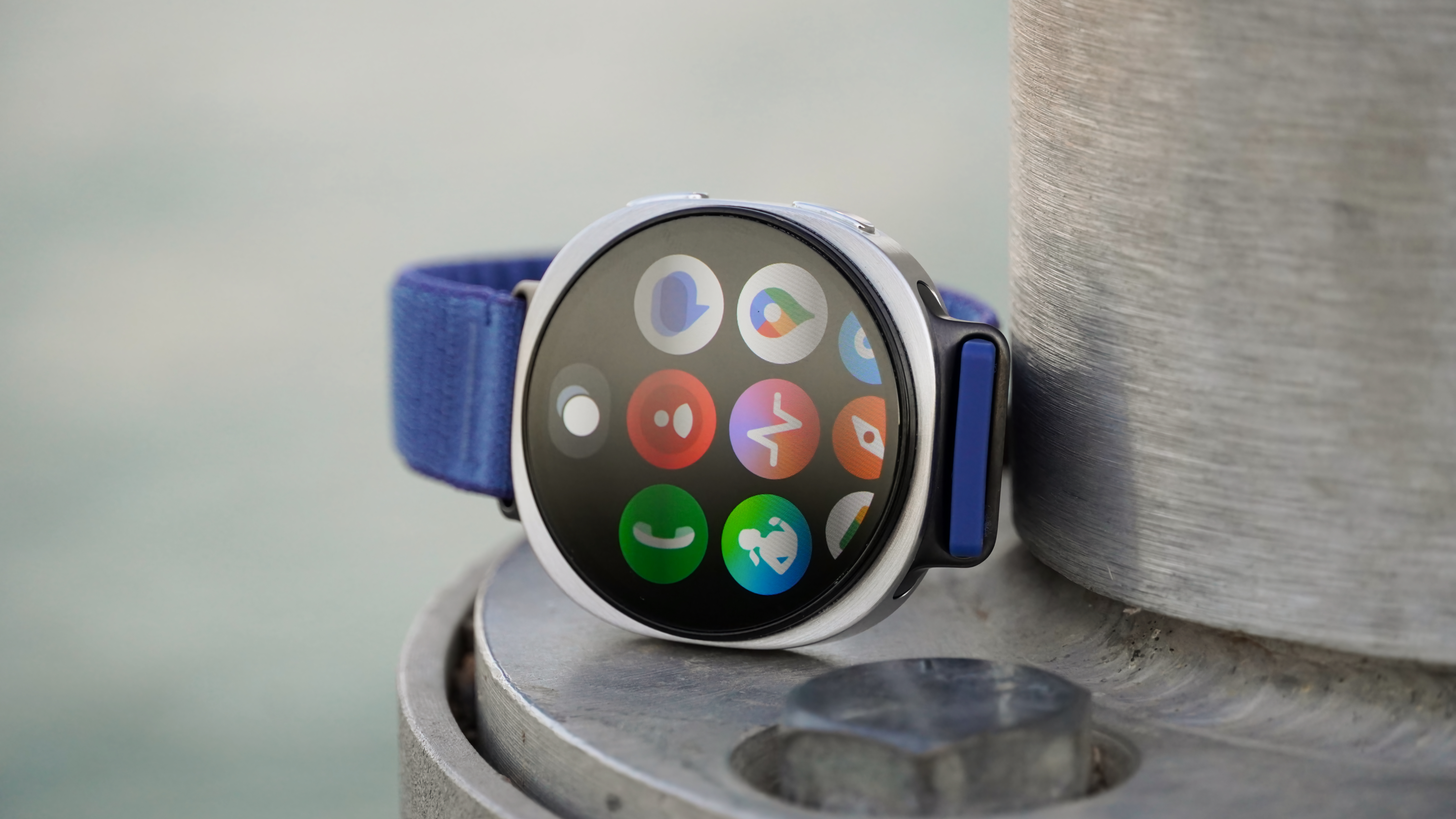 The main app view on the Samsung Galaxy Watch 8.